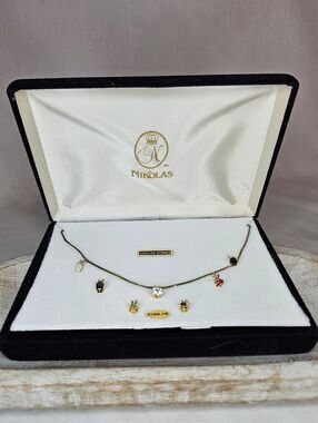 Vintage House of Nikolas Genuine Gemstone Charm Necklace Gold Tone NIB NOS